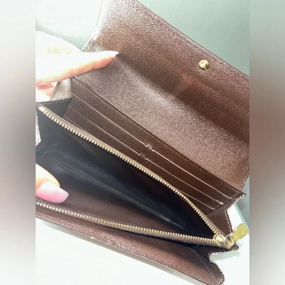 Louis Vuitton Damier Ebene Sarah Wallet CA2077 - Picture 2 of 12